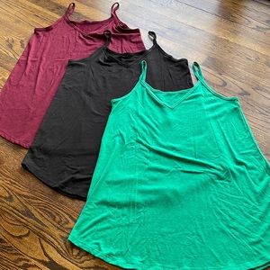 3 flowy tanks